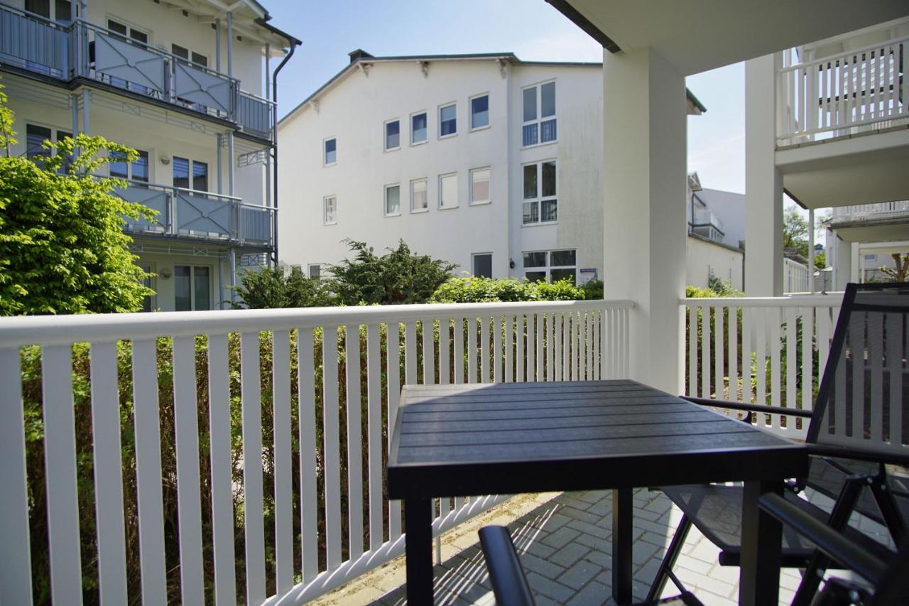 Villa Karola FeWo 02 Terrasse, Sauna- u Schwimmbadnutzung in Sellin Goehren  Exterior foto